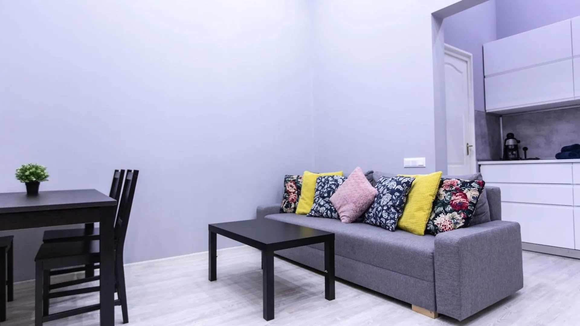 Diamond Lux Apartment - 5 Rooms, 2 Bathrooms Budapeste